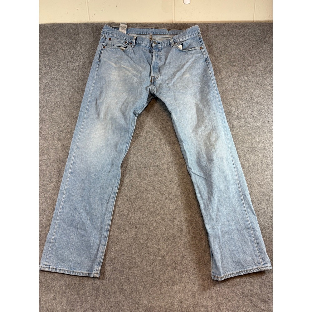 Levis 501 Original Jeans Mens 36x30 Blue Denim Button Fly Light Wash Straight